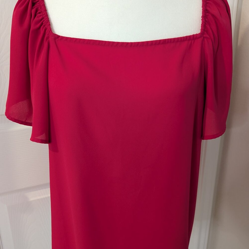 Ann Taylor flutter Sleeve Top